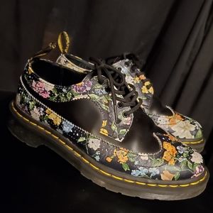 Dr. Martens floral oxfords 🌷💕